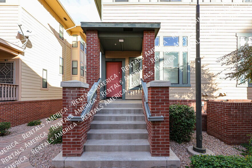 Primary Photo - 760 S Beck Ave