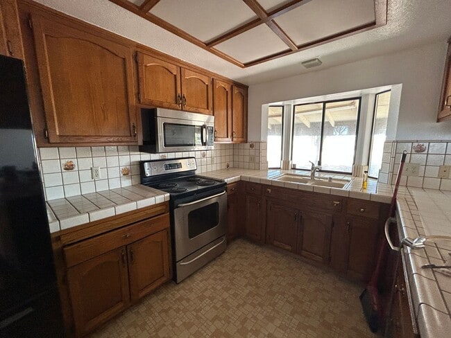 Building Photo - Remodeling almost done on this country hom...