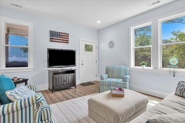 Building Photo - 302 Deer Trail