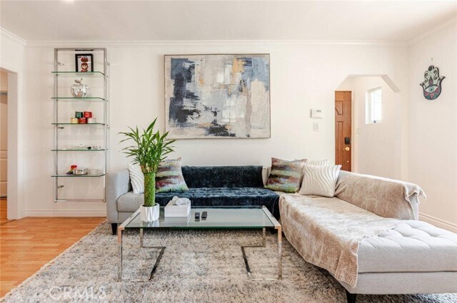 Primary Photo - 6220 Morella Ave