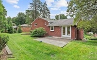 Building Photo - SingleFamily Home