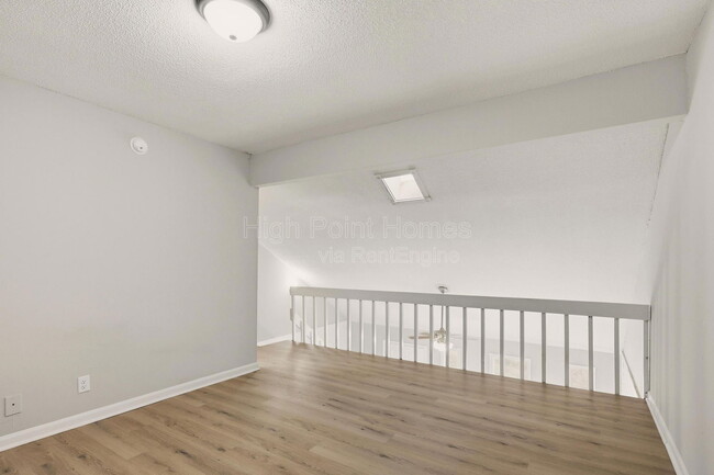 Building Photo - 90 Park St