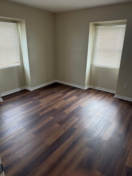 Building Photo - 2620 Angelique Dr