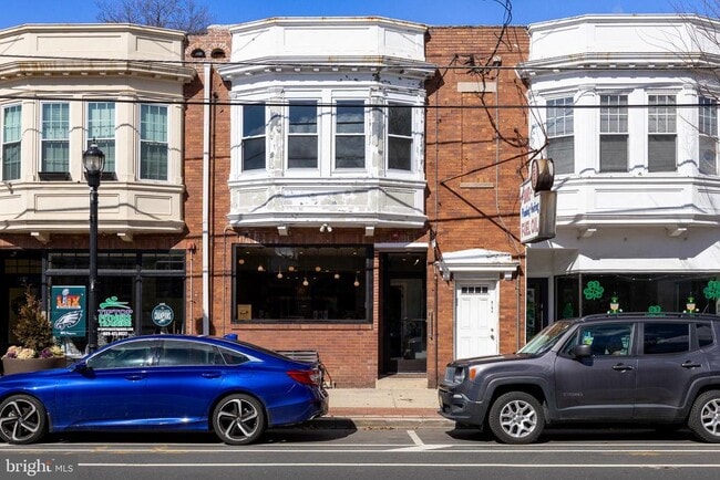 Building Photo - 607 Station Ave