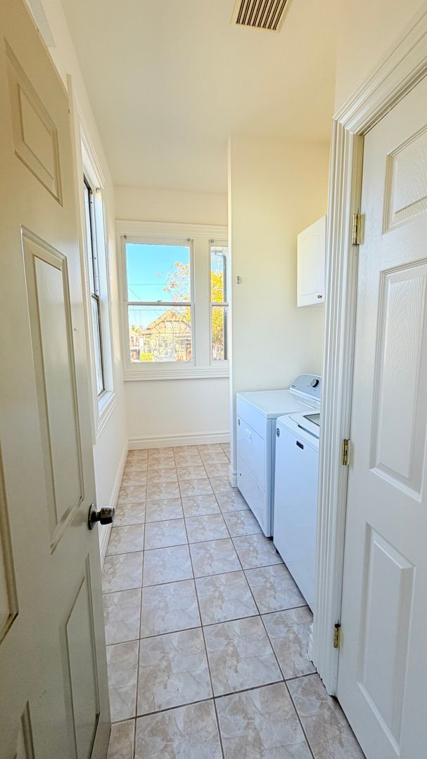 Building Photo - 932-934 Central Ave