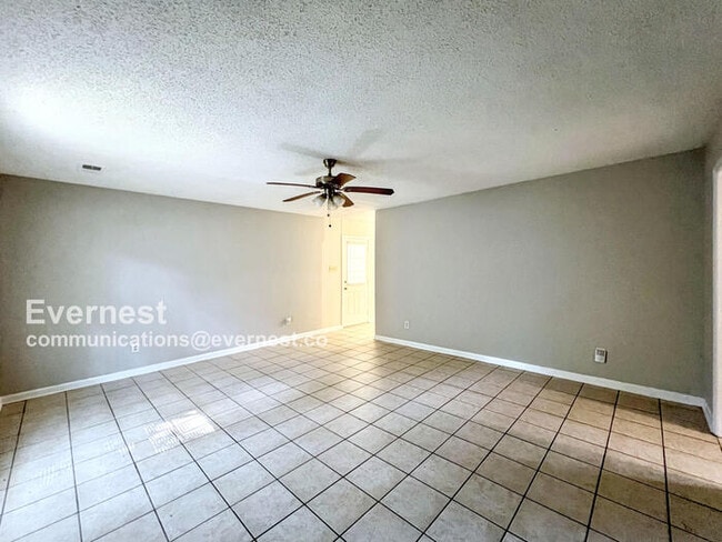 Building Photo - 3772 Beckman Dr