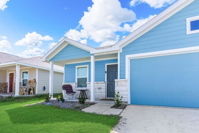 Building Photo - 5401 Rockrose Ln