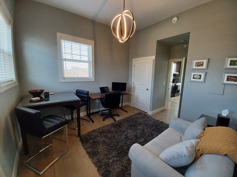 Building Photo - 1786 W Willis St