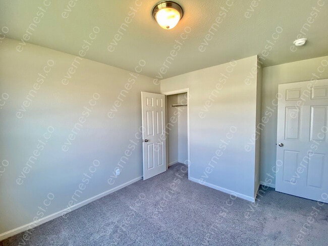 Building Photo - 3048 Emerald Pk Trl