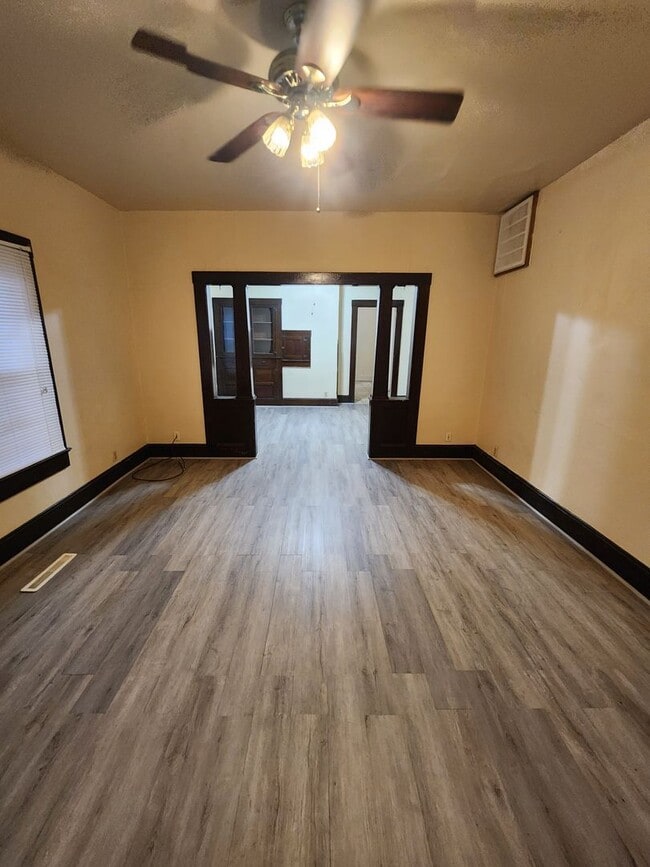 Building Photo - 1525 2nd St