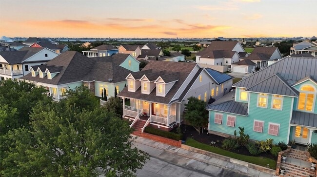 Building Photo - 10 Mariner Pass