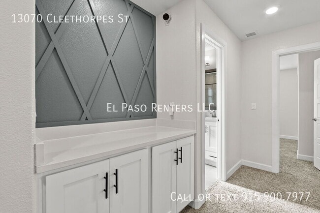Building Photo - 13070 Cleethorpes St