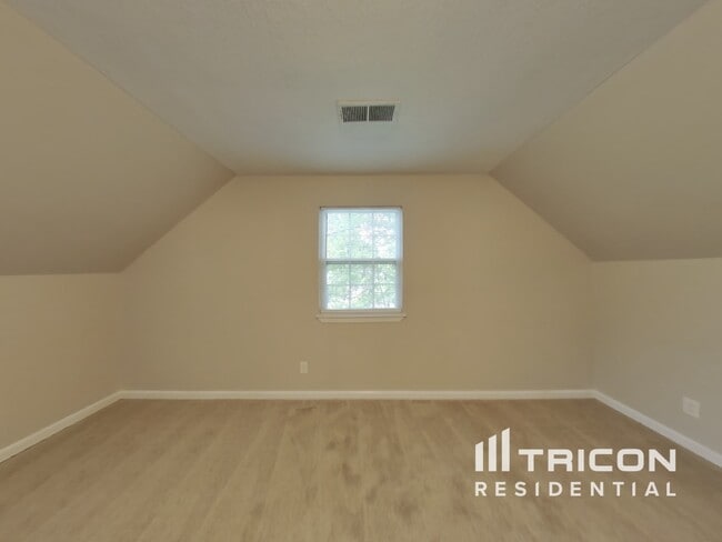 Building Photo - 832 Stonebridge Park Cir