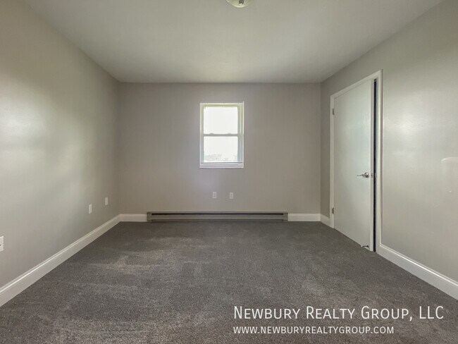 Building Photo - 29 Sunbury Estates