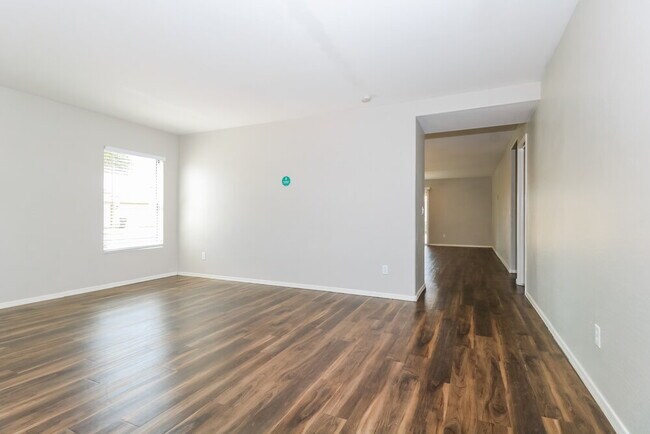 Building Photo - 12426 W Soledad St