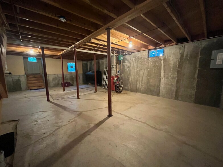 Full Walk-Out Basement - 167 Shaws Mill Rd