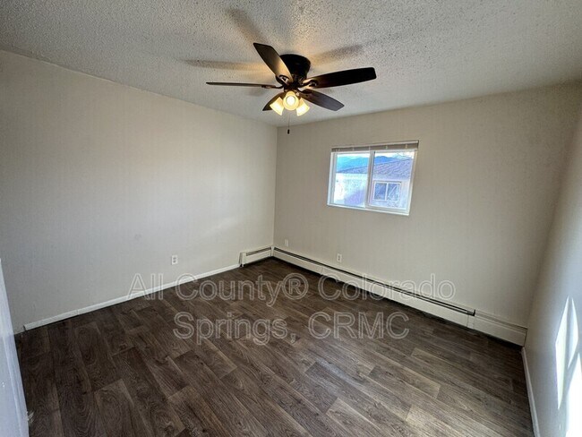 Building Photo - 2119 Preuss Rd