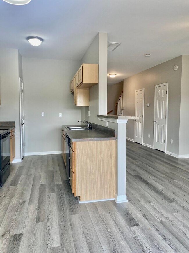 Building Photo - 110 Marbella Cir