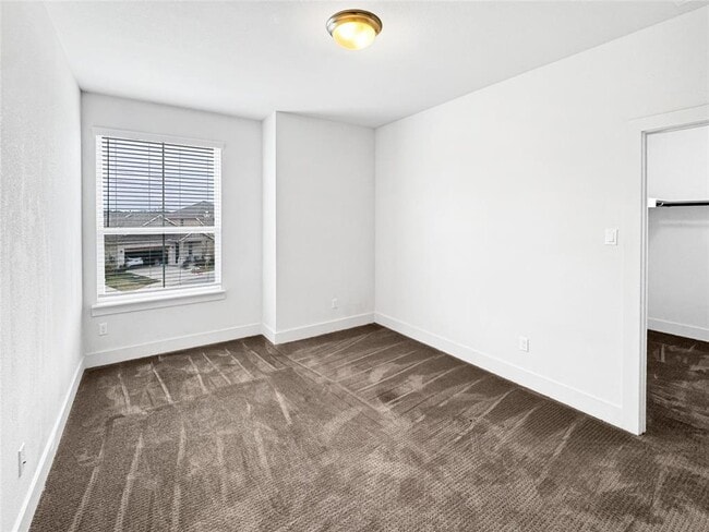 Building Photo - 1304 Westborough Ln