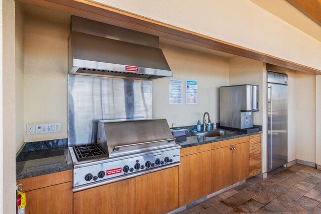 Building Photo - 3-bedroom, 2.5-bath unit | Kai Malu