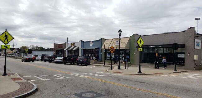 Building Photo - 2462 Lehaven Dr