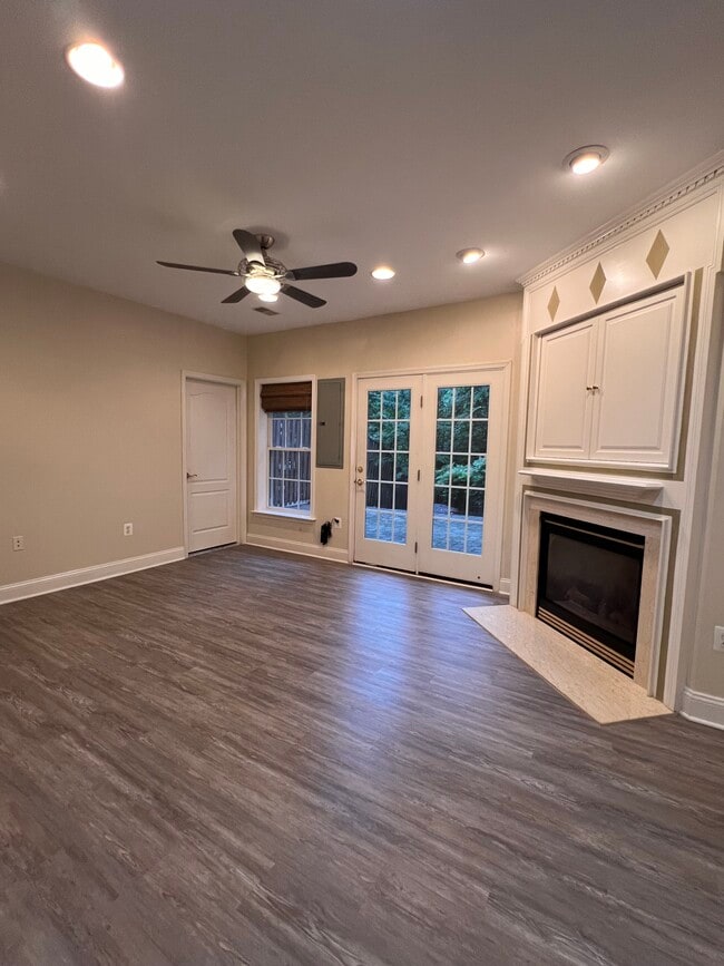 Building Photo - 9910 Cyrandall Pl