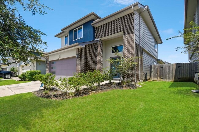 Building Photo - 12515 Newport Arch Ln