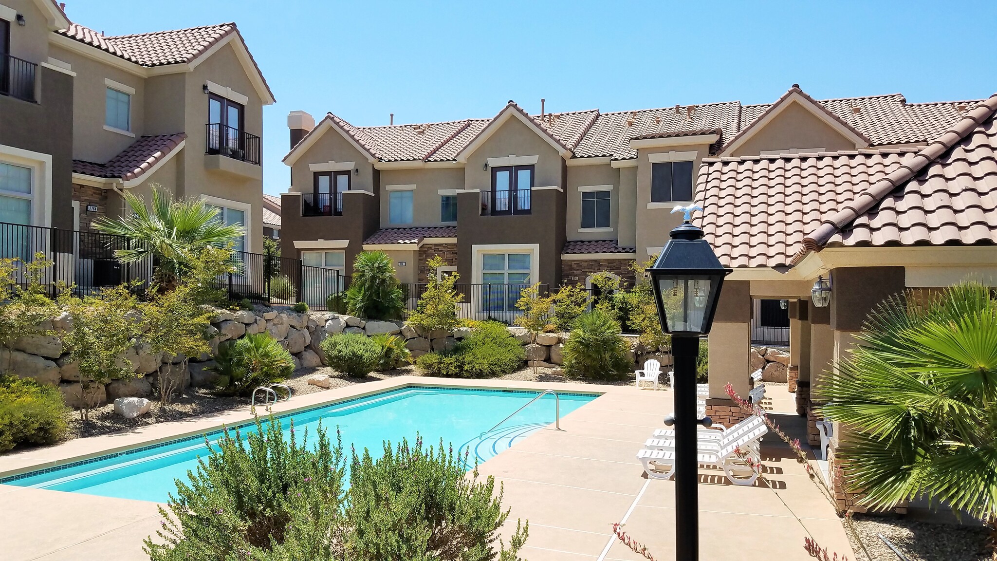 Building Photo - 2750 Fountain Ridge Ln