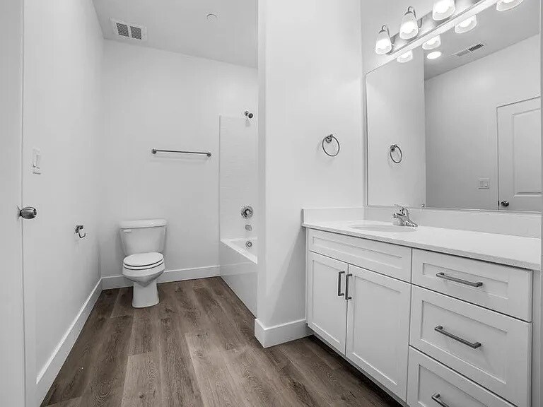 Building Photo - 5801 S Garnet Dr