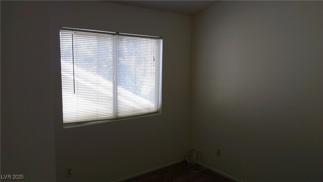 Building Photo - 1105 Overture Dr