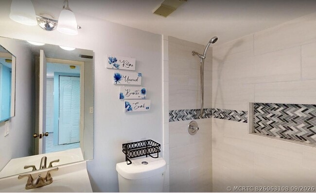 Building Photo - 7142 Golf Colony Ct