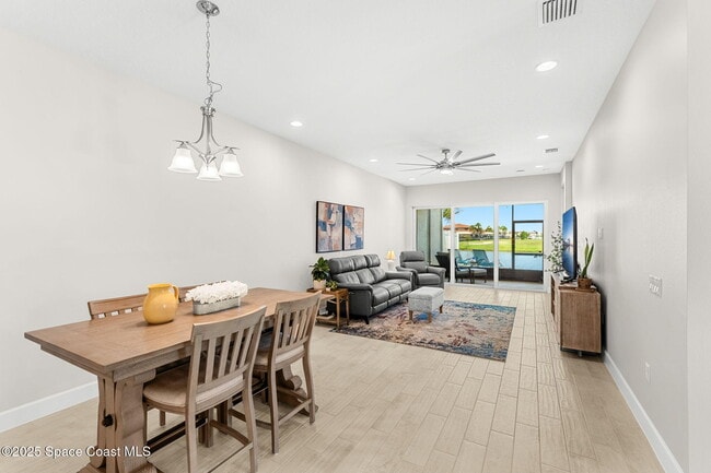 Building Photo - 7969 Cache Crk Ln