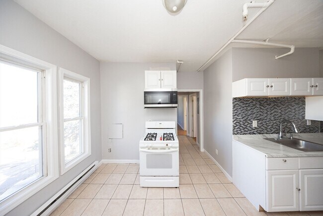 Building Photo - 92 Green Hill Pkwy