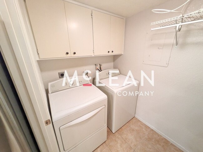 Building Photo - Canyon Shores Two Bedroom Cathedral City