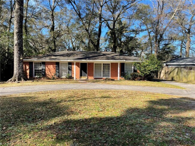 Primary Photo - 155 Cosgrove Dr