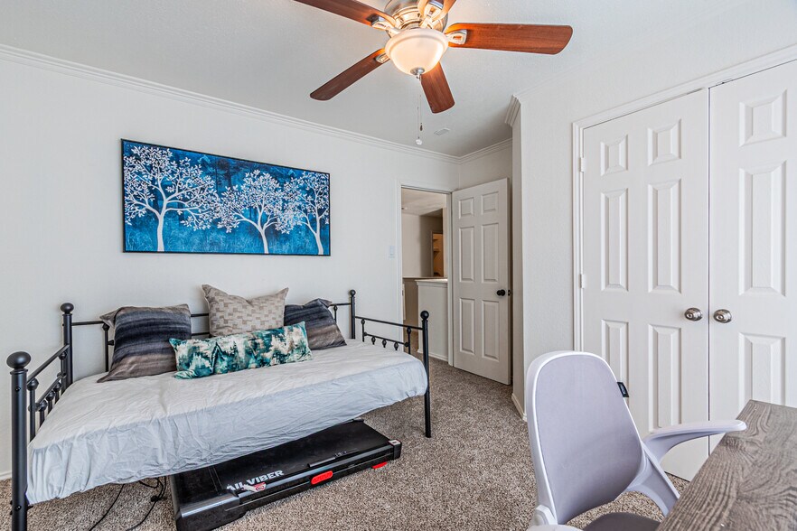 Building Photo - 841 Snapdragon Ln