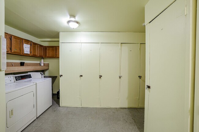 Building Photo - 2222 N Harlem Ave