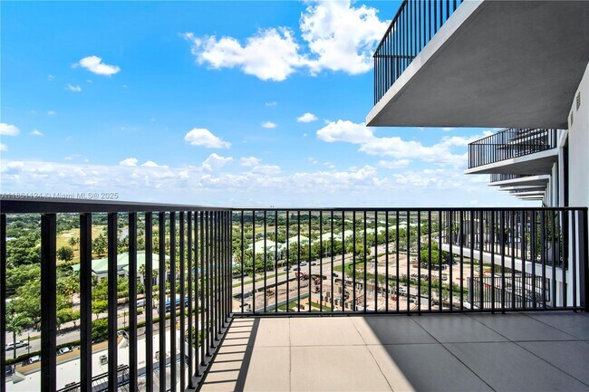Building Photo - 5300 Paseo Blvd