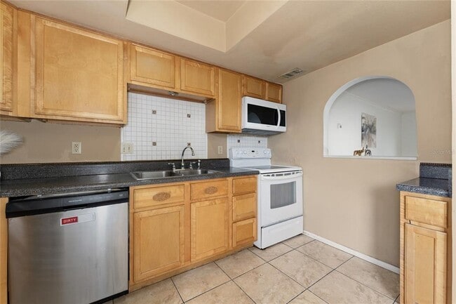 Building Photo - 1918 Conway Rd