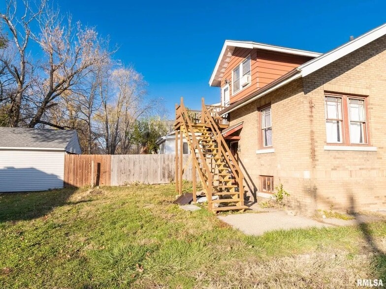 Building Photo - 1903 N Missouri Ave