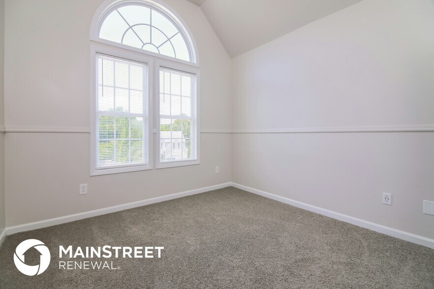 Building Photo - 7100 Bristoe Station Ln