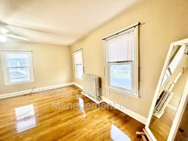 Building Photo - 76 E College St