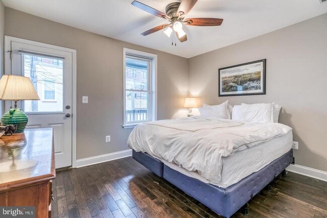 Building Photo - 3611 Hudson St