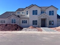 Building Photo - Beautiful 2 story with 6 bedrooms and swimming pool