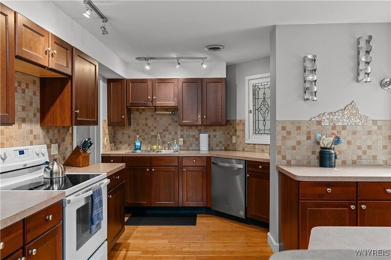 Building Photo - 59 Irving Pl