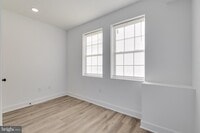 Building Photo - 715 W Cumberland St