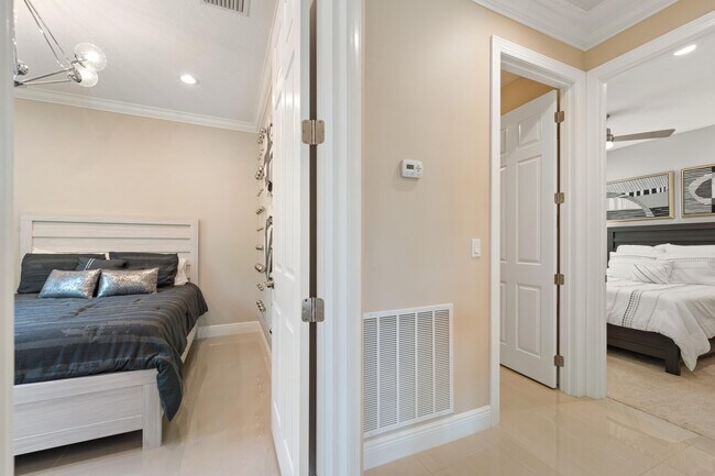 Building Photo - 17132 SW Ambrose Way