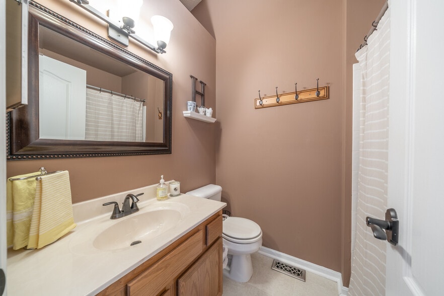 Building Photo - 836 Rossford Run