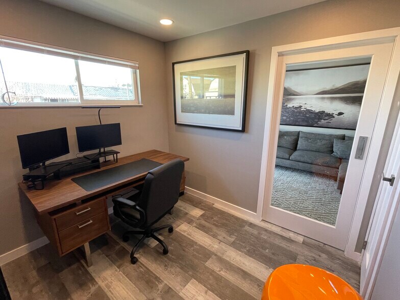 Building Photo - 29 Skyline Dr