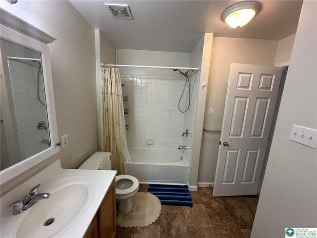 Building Photo - 118 Knollwood Dr